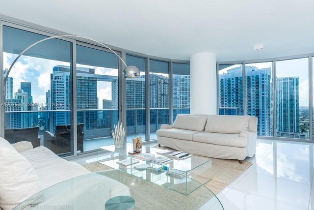 200 Biscayne Boulevard Way 3102, Miami, FL 33131