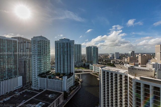 200 Biscayne Boulevard Way 3102, Miami, FL 33131
