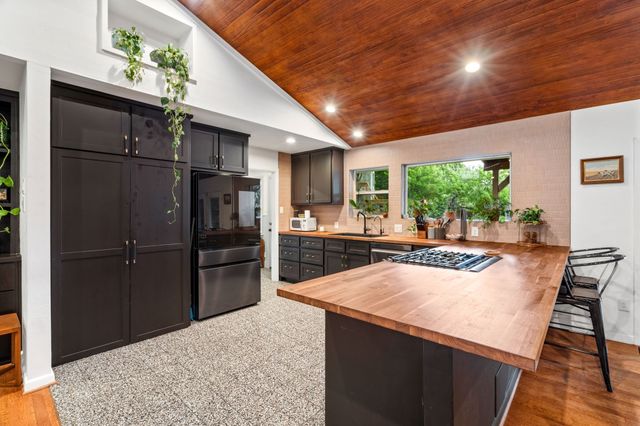 9710 Cloister Drive, Dallas, TX 75228