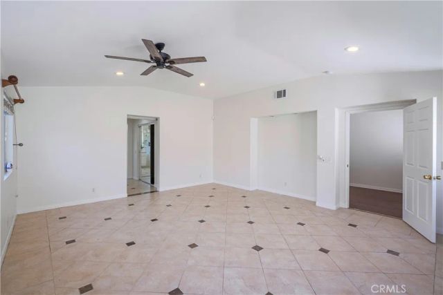 612 S Halliday St, Anaheim, CA 92804