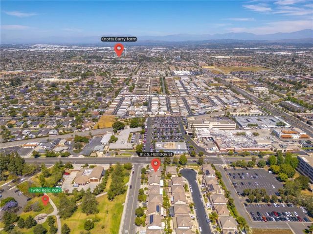 612 S Halliday St, Anaheim, CA 92804