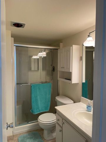 2520 NE 1st Court 411, Boynton Beach, FL 33435