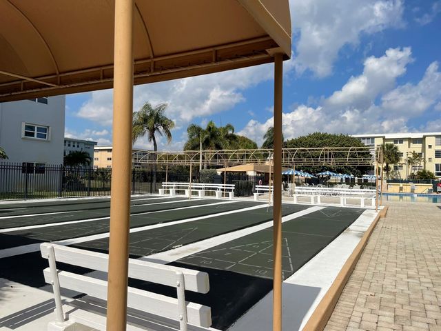 2520 NE 1st Court 411, Boynton Beach, FL 33435