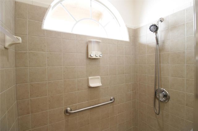 11685 NW 19TH PLACE, Gainesville, FL 32606