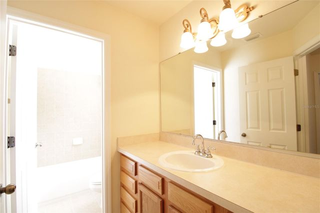 11685 NW 19TH PLACE, Gainesville, FL 32606