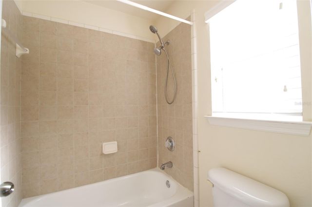 11685 NW 19TH PLACE, Gainesville, FL 32606