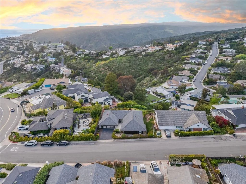 3019 Cresta Way, Laguna Beach, CA 92651