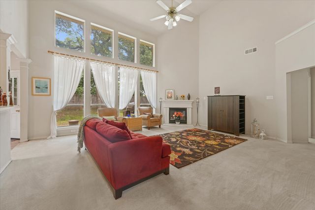 6707 Forest Park Drive, Arlington, TX 76001