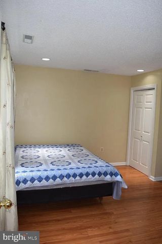 2 HALSTEAD PL, Princeton, NJ 08540