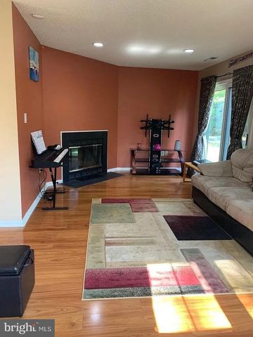 2 HALSTEAD PL, Princeton, NJ 08540