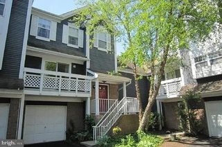 2 HALSTEAD PL, Princeton, NJ 08540