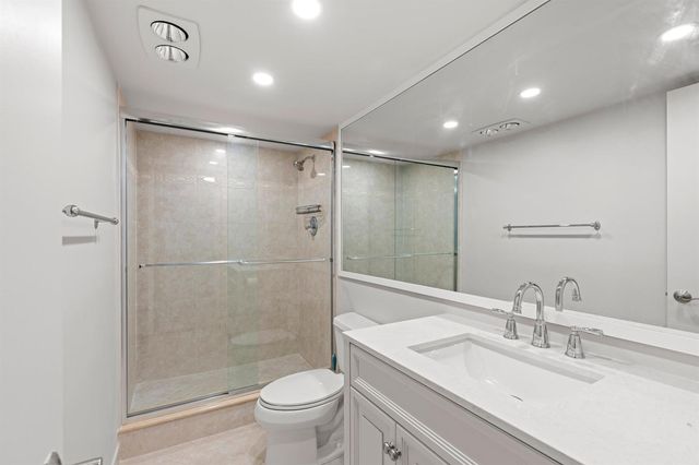 1180 S Ocean 4D, Boca Raton, FL 33432