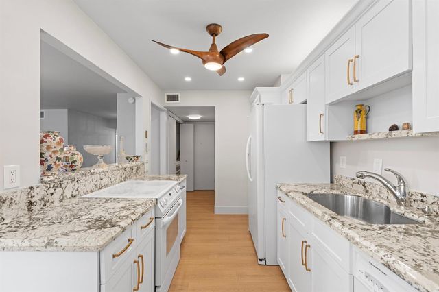 1180 S Ocean 4D, Boca Raton, FL 33432