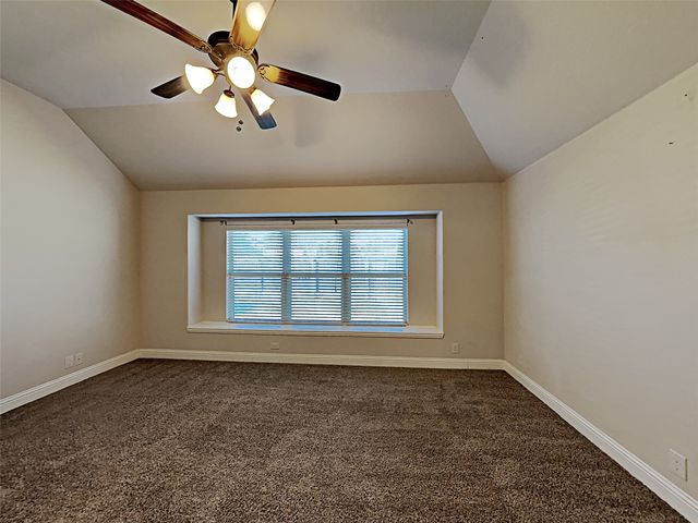 9208 Vineyard Lane, Fort Worth, TX 76123