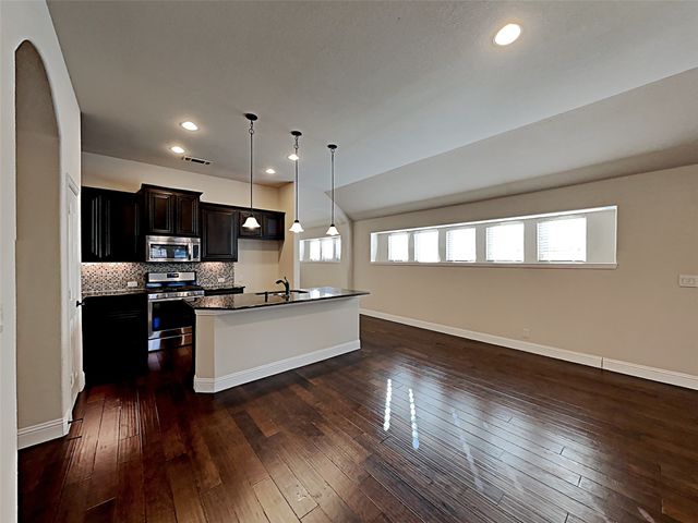 9208 Vineyard Lane, Fort Worth, TX 76123
