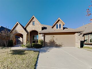 9208 Vineyard Lane, Fort Worth, TX 76123