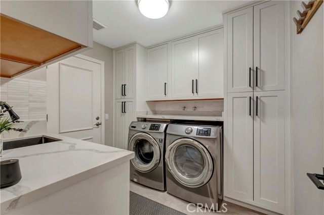 6095 Greenbrier Drive, Huntington Beach, CA 92648