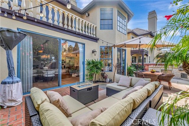 6095 Greenbrier Drive, Huntington Beach, CA 92648