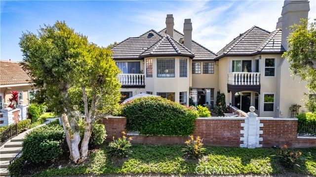 6095 Greenbrier Drive, Huntington Beach, CA 92648