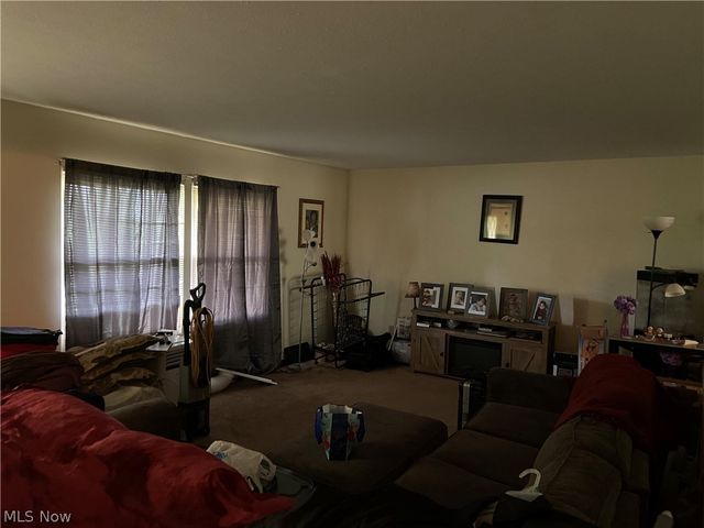 877 Arden Avenue, Berea, OH 44017
