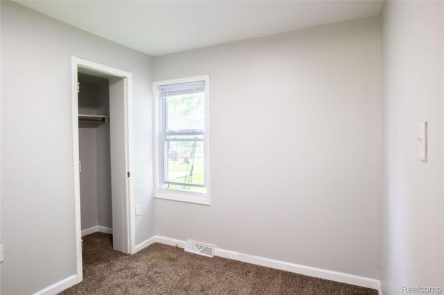 39751 Sylvia Street, Harrison Charter Township, MI 48045