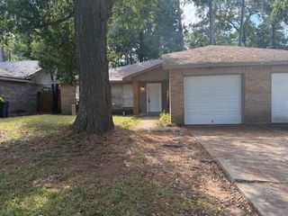 1610 Hazelwood Street A, Conroe, TX 77301