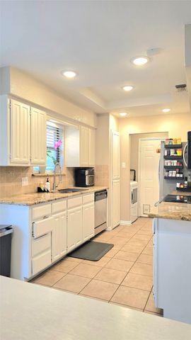6301 Lotus Drive, Arlington, TX 76001