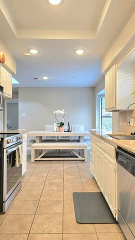 6301 Lotus Drive, Arlington, TX 76001