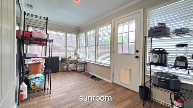 6301 Lotus Drive, Arlington, TX 76001