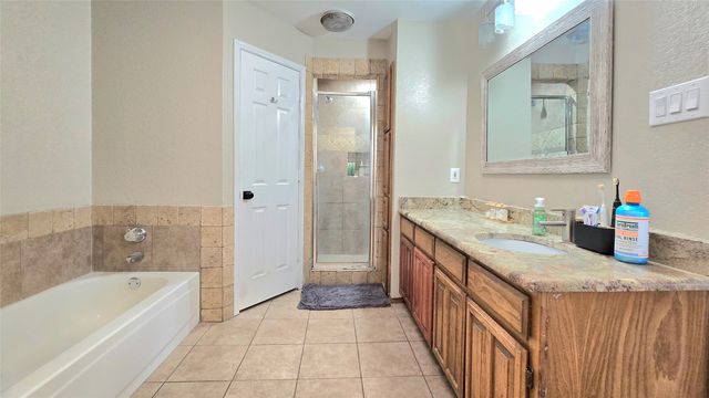 6301 Lotus Drive, Arlington, TX 76001