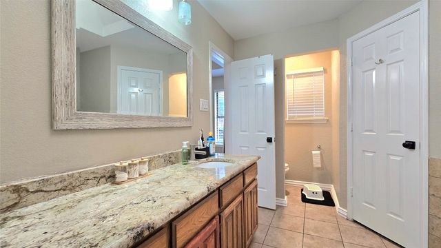 6301 Lotus Drive, Arlington, TX 76001