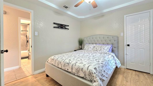 6301 Lotus Drive, Arlington, TX 76001