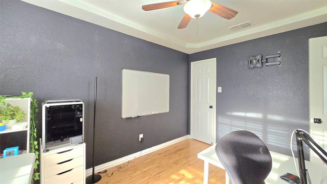 6301 Lotus Drive, Arlington, TX 76001