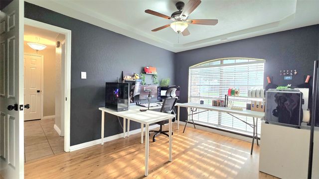 6301 Lotus Drive, Arlington, TX 76001
