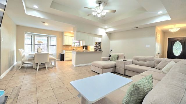 6301 Lotus Drive, Arlington, TX 76001