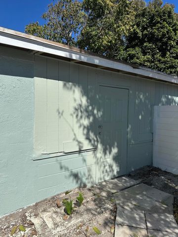 2024 Golfview Court, Fort Pierce, FL 34950