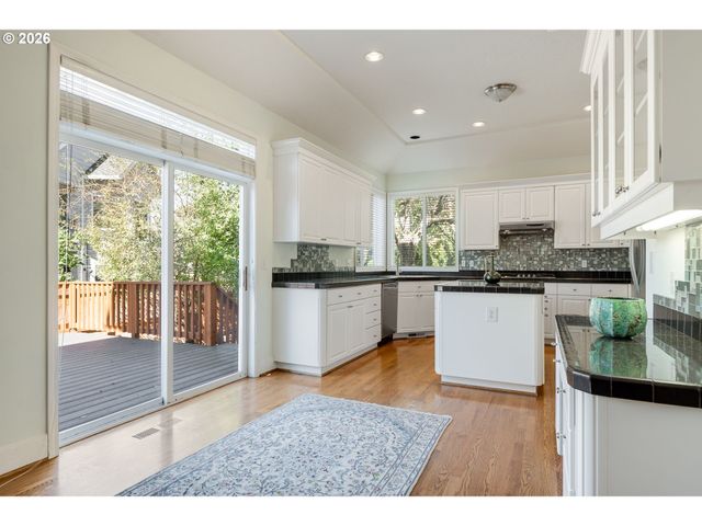 1134 Nw MAYFIELD Rd, Portland, OR 97229