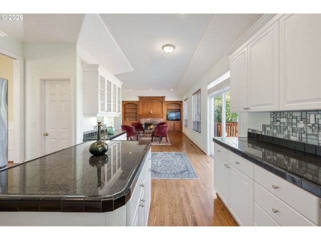 1134 Nw MAYFIELD Rd, Portland, OR 97229