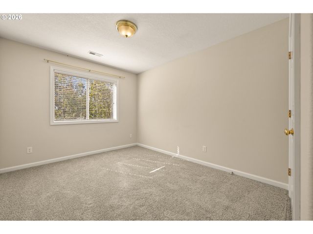 1134 Nw MAYFIELD Rd, Portland, OR 97229