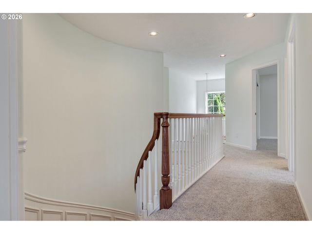 1134 Nw MAYFIELD Rd, Portland, OR 97229