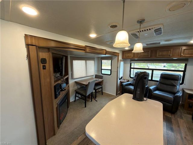 3665 Sandpiper RD # 158, Virginia Beach, VA 23456