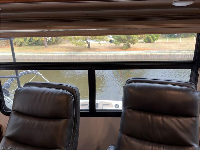 3665 Sandpiper RD # 158, Virginia Beach, VA 23456