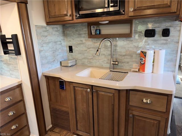 3665 Sandpiper RD # 158, Virginia Beach, VA 23456