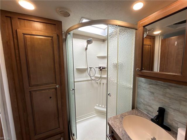 3665 Sandpiper RD # 158, Virginia Beach, VA 23456