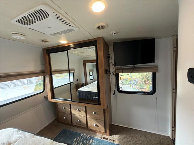 3665 Sandpiper RD # 158, Virginia Beach, VA 23456