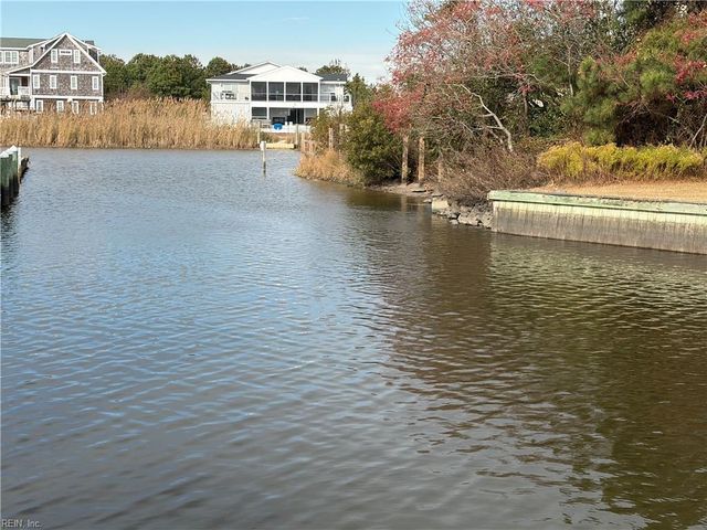 3665 Sandpiper RD # 158, Virginia Beach, VA 23456