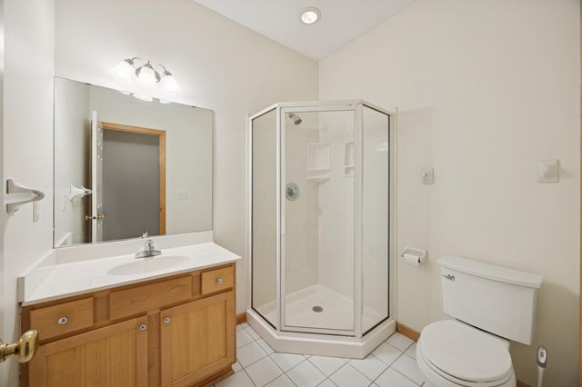 519 Holly Lane N, Oakdale, MN 55128