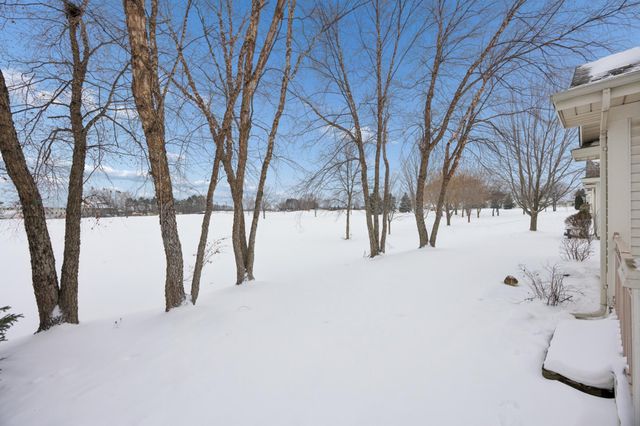 519 Holly Lane N, Oakdale, MN 55128