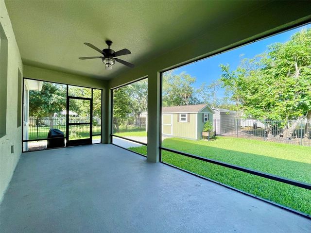 7215 S SHAMROCK ROAD, Tampa, FL 33616