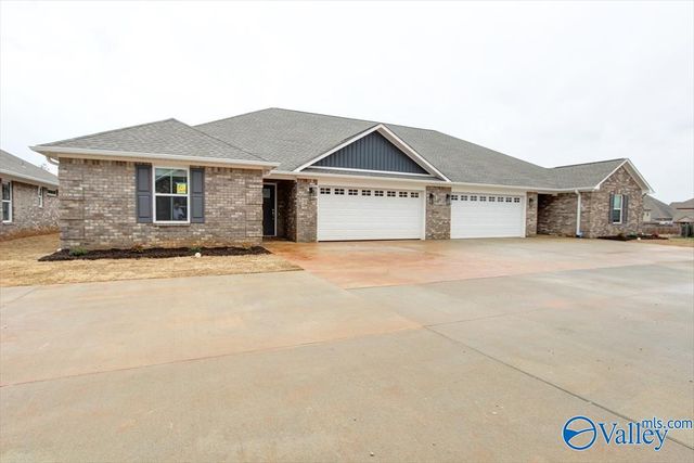 26470 Naomi Way, Athens, AL 35613